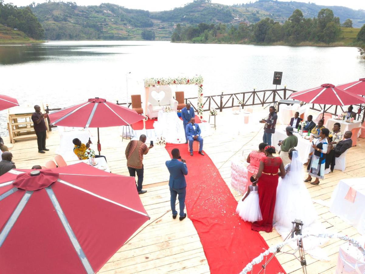 Bunyonyi Safaris Resort Kabale Esterno foto