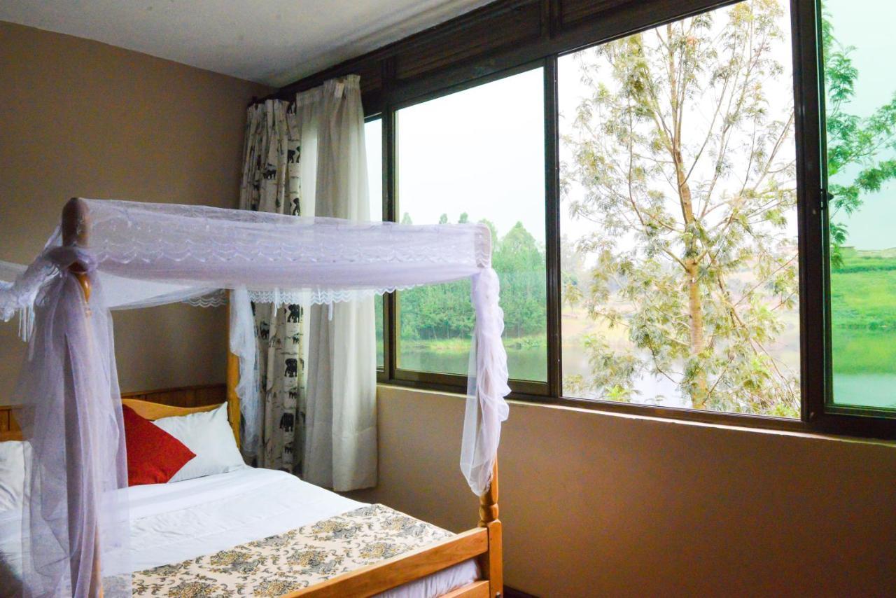 Bunyonyi Safaris Resort Kabale Esterno foto
