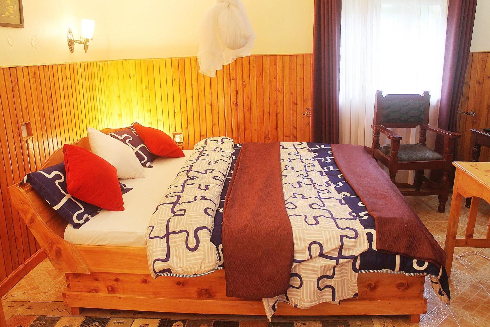 Bunyonyi Safaris Resort Kabale Esterno foto